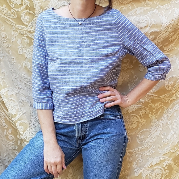 Linen Blouse - Tahari. Striped linen top - Picture 6 of 10